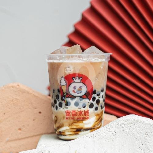 Strawberry - Mi - Shake menu Mixue Demak, Bubutan Jepara Surabaya