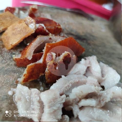 Babi Panggang menu Warung Bu Komang, Pura