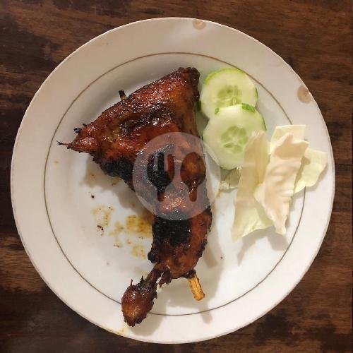 Ayam Bakar Paha Tepong menu Ayam Bakar Ayem Tentrem Pak Di, Laweyan