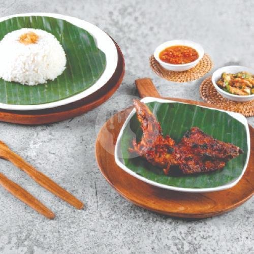 Ayam Bakar Taliwang Pedas Paha / Dada Termasuk Nasi, Sambel Beberok, Sambel Pedas. menu Ayam Bakar Taliwang (Sasak Tulen), Rungkut Mejoyo