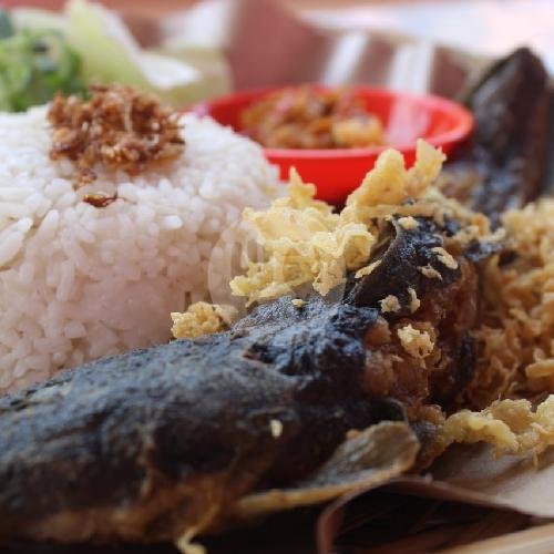 Paket Tempe Kremes menu Warung Penyetan Bu Wid, Karangmalang