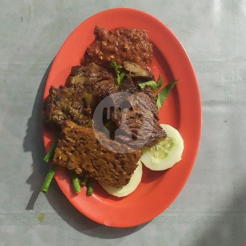 Review Warung Empal Sapi Mbak Ris: Kelezatan Masakan Tradisional di Lawang Malang