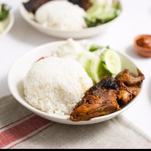 Ayam Bakar + nasi menu Warung Bu Vesti Barito, Prapanca
