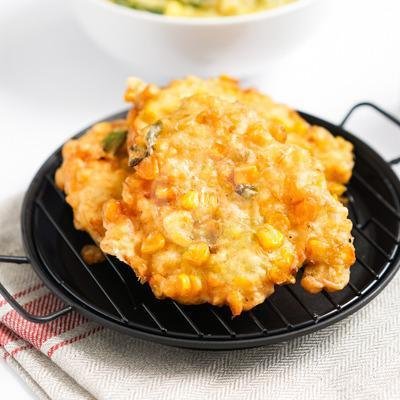 Bakwan Jagung menu Nasi liwet Sambel Comelll, Sawah Besar