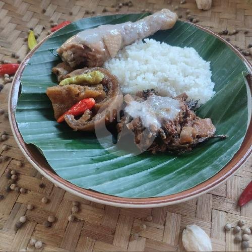 Nasi Gudeg Ayam Telor menu Gudeg Ceker Margoyudan Bu Kasno