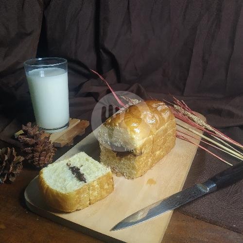 Selai Kacang menu Roti Kukus Laka Laka, Cilacap