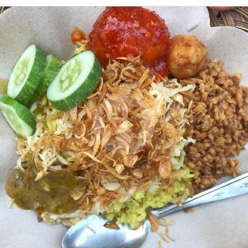 Nasi Kuning Komplit menu Nasi Kuning Ibu Rolin