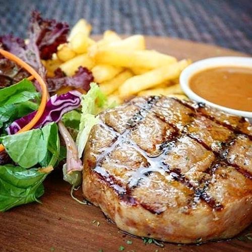 Chicken Cordon Bleu menu Koenang Koenang Resto, Graha Estetika