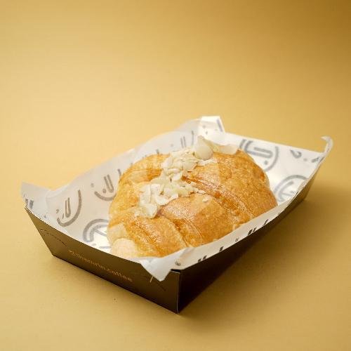 Almond Croissant menu Thamrin Coffee, Laweyan