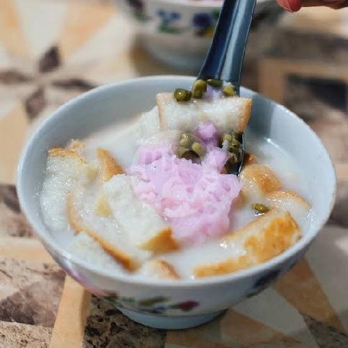 Menikmati Kenikmatan Angsle & Ronde Akor di Klojen, Malang