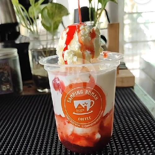Strawberry Milk menu SAMPING RUMAH COFFEE, Bandar Buat