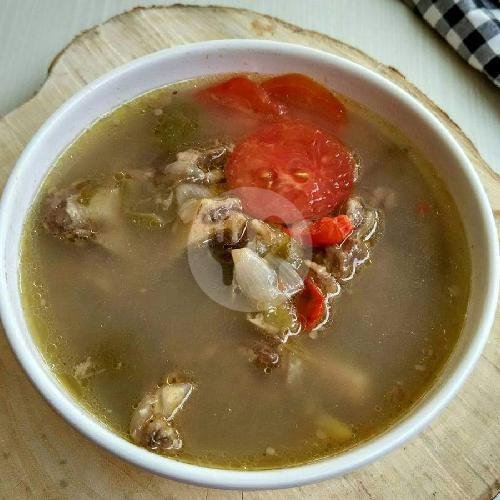 Sop Iga menu Mbah Gembil Spesial Ayam Srundeng, Perintis Kemerdekaan