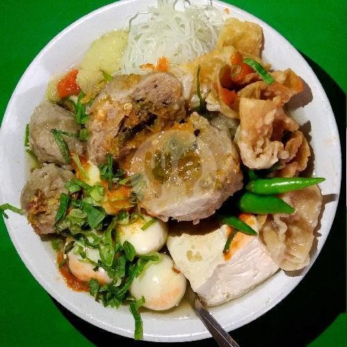 Bakso Urat + Telor Puyuh menu Bakso Malang Aqila 2