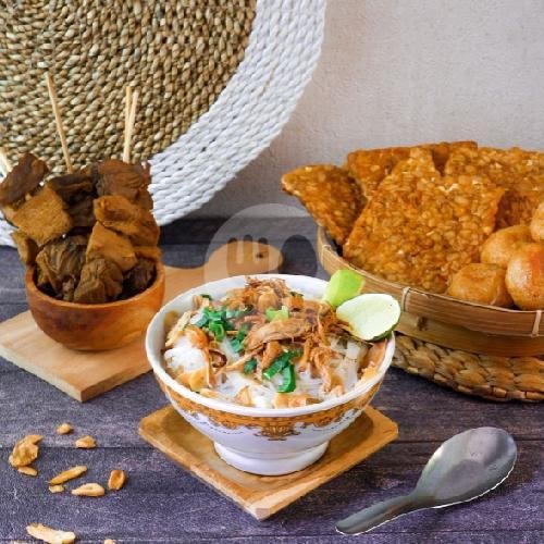 Nasi menu Soto Angkring Mas Boed, Semarang Barat