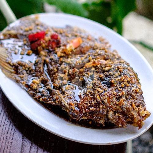 Gurame Bakar Cobek Parahyangan menu Saung Ranggon, Leuwi Dahu