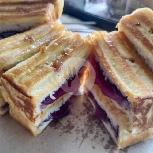 Roti Bakar 1/2 Kacang 1/2 Keju menu Ropang 423, Kemanggisan Ilir 3