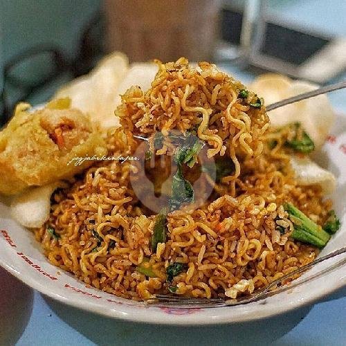 Magelang Indomie Ayam Geprek menu Nasi Goreng Rumahan, Kesambi