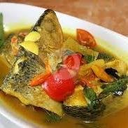 Ikan Kuah Kuning BADAN menu Coto Makassar Daeng Rudy, Galunggung