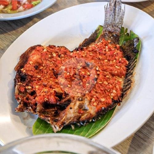 Paket Buncis Ikan Oci Bakar menu Olamita Ikan Bakar Gorontalo, Jatinegara Timur
