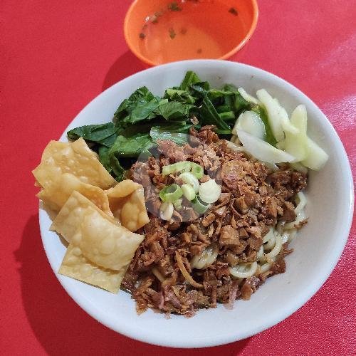 Mie Ayam Mas Don: Permata Kuliner di Singonegaran Banyuwangi yang Wajib Dicoba