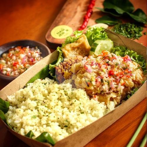 Review Nasi Jeruk Alani: Restoran Hits di Sumbersekar, Malang
