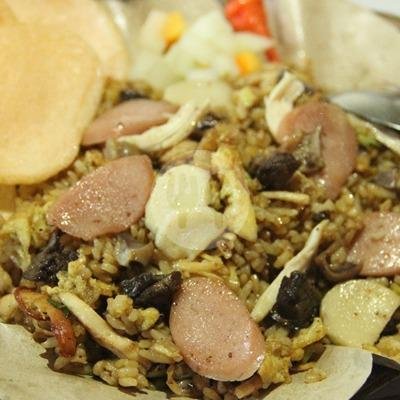 Nostalgia Rasa di Nasgor Pacman: Tempat Nasi Goreng yang Menghangatkan Hati