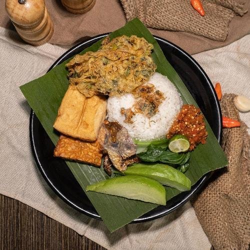 Review Warung Kini: Surga Kuliner di Malang yang Wajib Dicoba