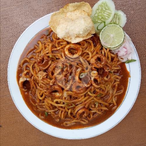 Mie Rebus Cumi Cumi menu Mie Aceh Bang Jaly, Gandul Raya