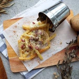 Emilia Yuca menu Double Three Cafe, Padalarang