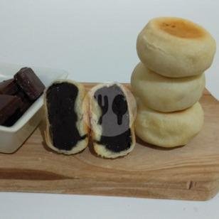 Bakpia Ubi Madu (isi 15) menu Bakpia Adiagung