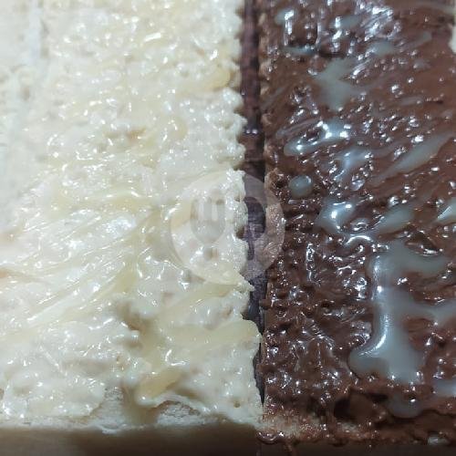 Choco Crunchy menu Roti Bakar Deska Toast, Kolonel Masturi