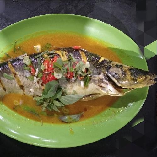 Gule Nila menu Dahlan Gule Kepala Ikan, Jln. Sonosewu No. 16A Kasihan