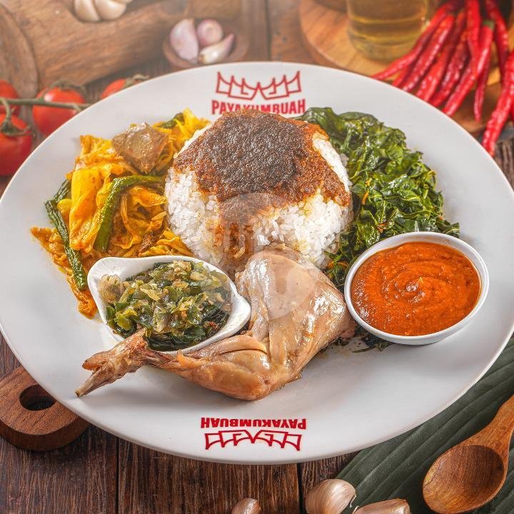 Nasi Gulai Ayam menu RM. Payakumbuah, Surabaya Gubeng