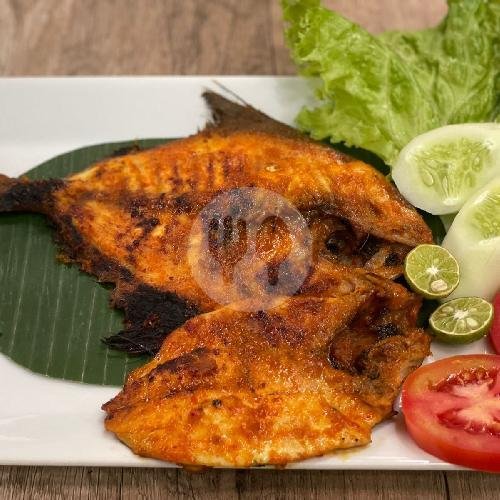 Ikan Baronang menu Pondok Ikan Bakar Babe H. Lili, Darmawangsa
