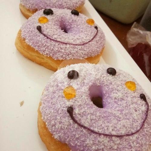 Blueberry menu Donat Madu, Gadobangkong