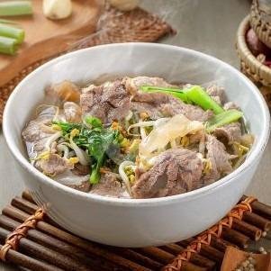 Kwetiau Siram Sapi menu Kwetiau Sapi Akhiang 79, Glodok