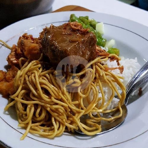 Nasi Campur Krengsengan Babat Usus menu Khas Jawa 1985, Diponegoro