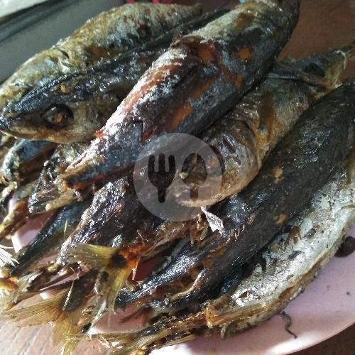Tumis Ikan Cue menu Warung Lalapan Ibu Siti Surabaya, Sebelah Masjid Assyukur