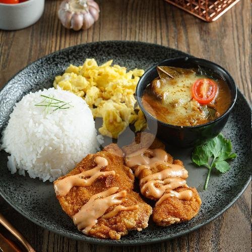 Chicken Curry Donburi menu Garis Waktu X Nyonya Bowl