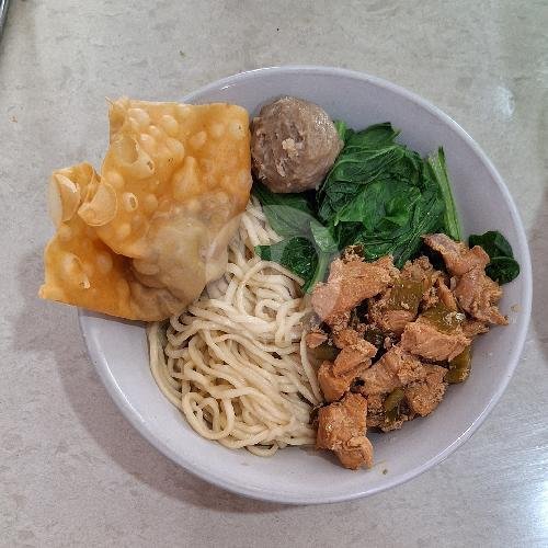 Mie Ayam Bakso menu Bakso Enak Kutoarjo, Rejowinangun