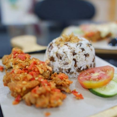 Ayam Saus Korea Nasi + Teh - paha menu Ayam Geprek Taubat, Talun