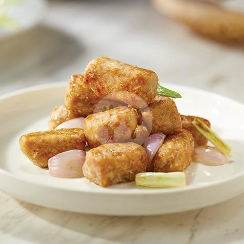 PUTIEN Sweet & Sour Pork with Lychees menu PUTIEN, Sawah Besar