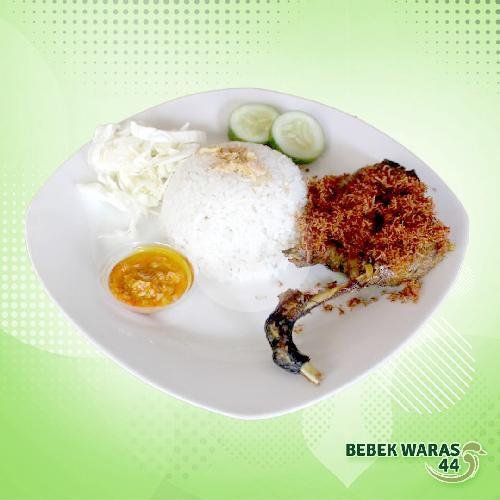 Review Restoran Bebek Waras di Burangrang: Kuliner Lezat dengan Suasana Cozy