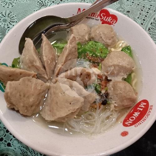 Review Bakso dan Mie Ayam Pak Bambang: Kenangan Manis di Juwiring Solo Review Bakso dan Mie Ayam Pak Bambang: Kenangan Manis di Juwiring Solo
