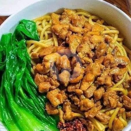 Mie Ayam Delima: Pengalaman Kuliner Asik di Madiun