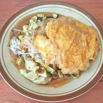 Telor Asin menu Ketoprak Khas Cirebon Berkah 2, Sukabirus