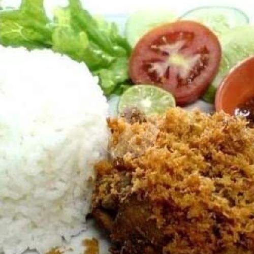 Nasi Ayam Goreng Komplit Sambal Ijo menu Ayam Bakar Teh Neng, Pesantren