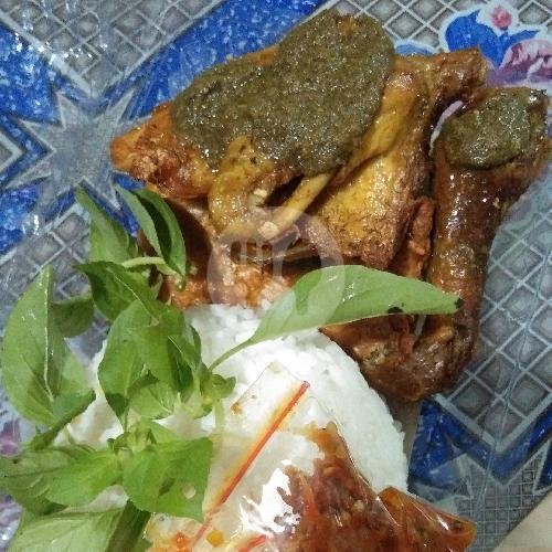 NASI BURUNG PUYUH GORENG menu BEBEK KRAMAT, Jl. Riau Depan Kantor Taspen