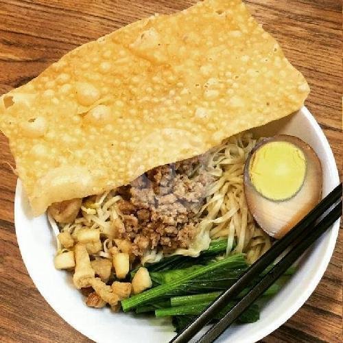 Mie Babi Crispy menu Bak & Mie - Babi Geprek, Kompleks Pertokoan Babarsari