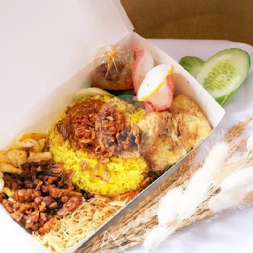 Nasi Kuning Telor Bumbu bali menu Nasi Kuning Bude Ijah, Setiabudi